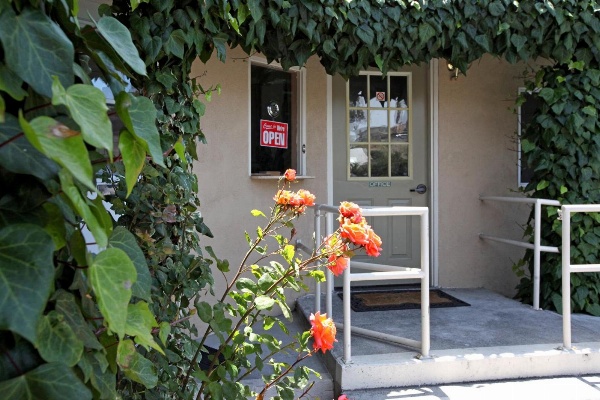 Monterey Oceanside Inn image 11