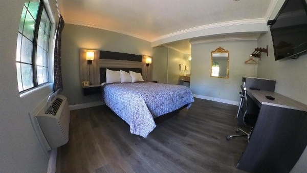 Monterey Oceanside Inn image 13