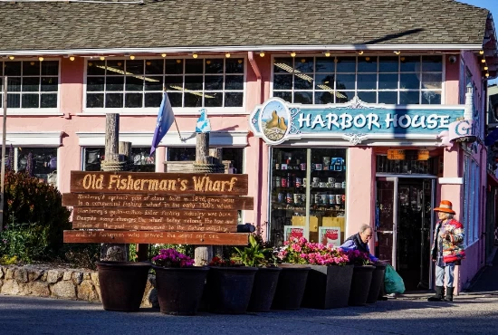 Where to Eat in Monterey, CA: A Culinary Journey by the Coast